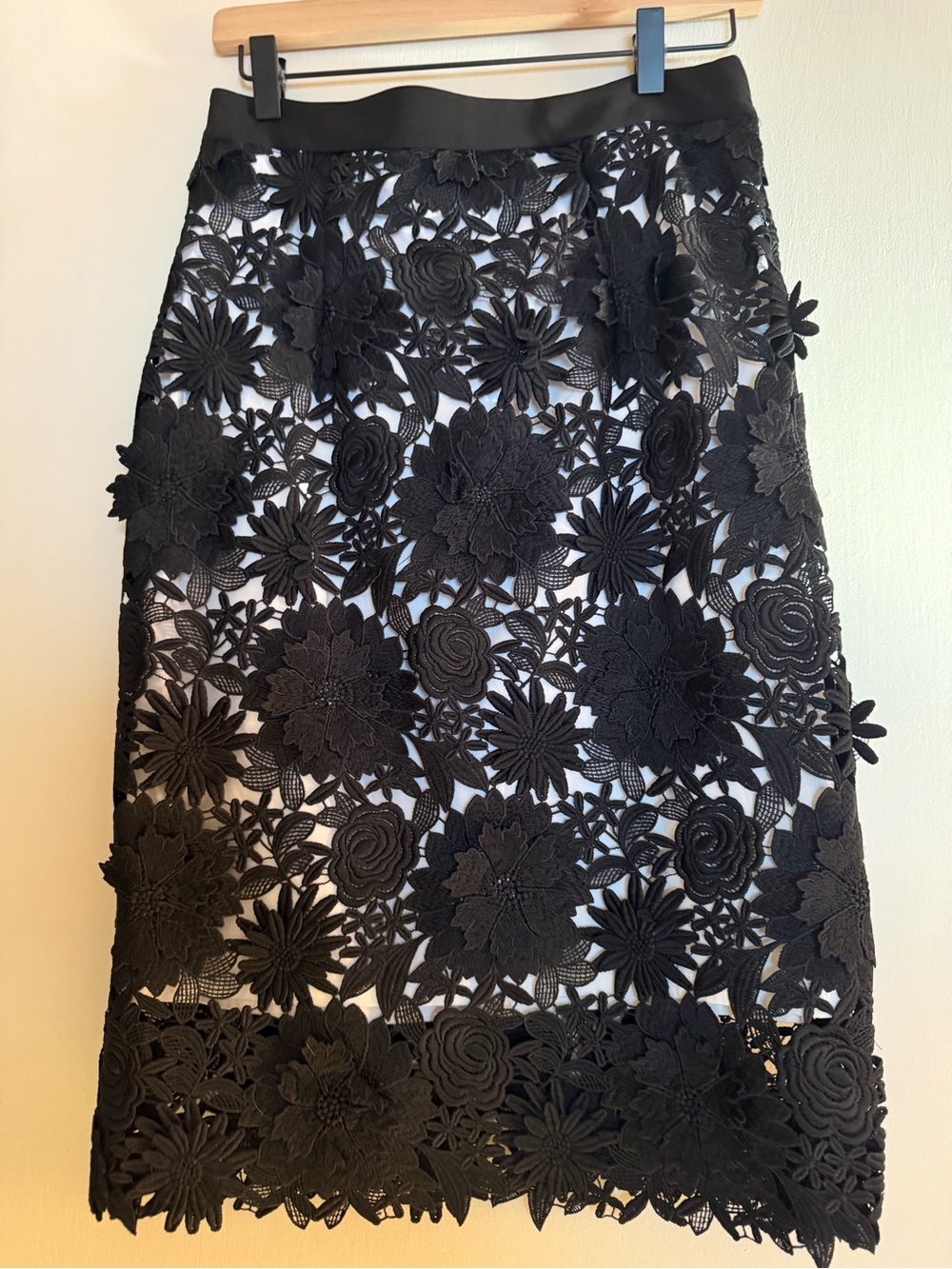 Milly Black Floral Lace Pencil Skirt Stunning Detail White Lining